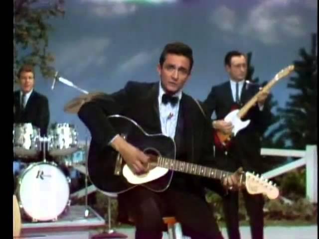Johnny Cash, Tennessee Three and Statler Brothers – I Walk the Line