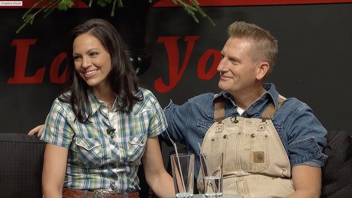 Joey & Rory – The Preacher And The Stranger