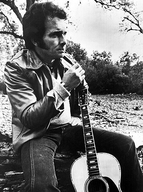 Merle Haggard – I’m a Lonesome Fugitive