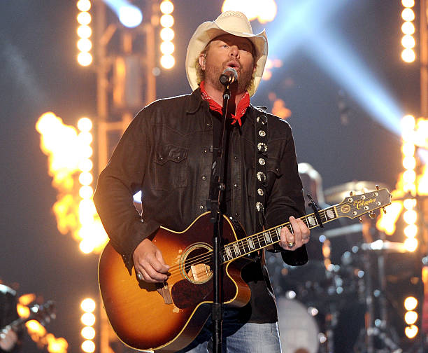 Sing Me Back Home – Toby Keith