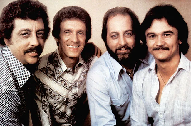 The Statler Brothers – Counting Flowers On The Wall