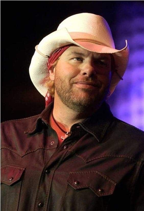 Toby Keith Performs “That’s Country Bro”