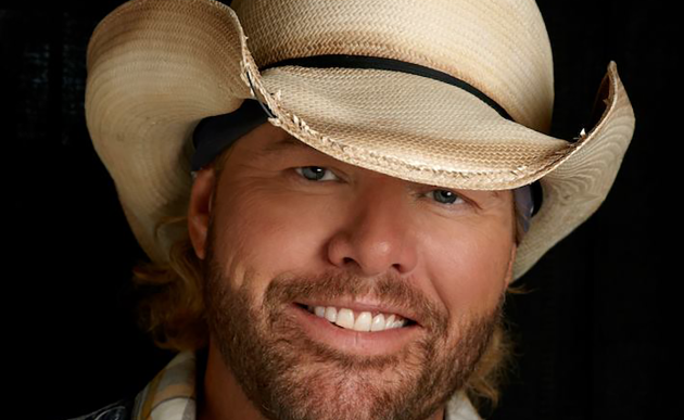 Toby Keith & Lindsey Haun – Broken Bridges