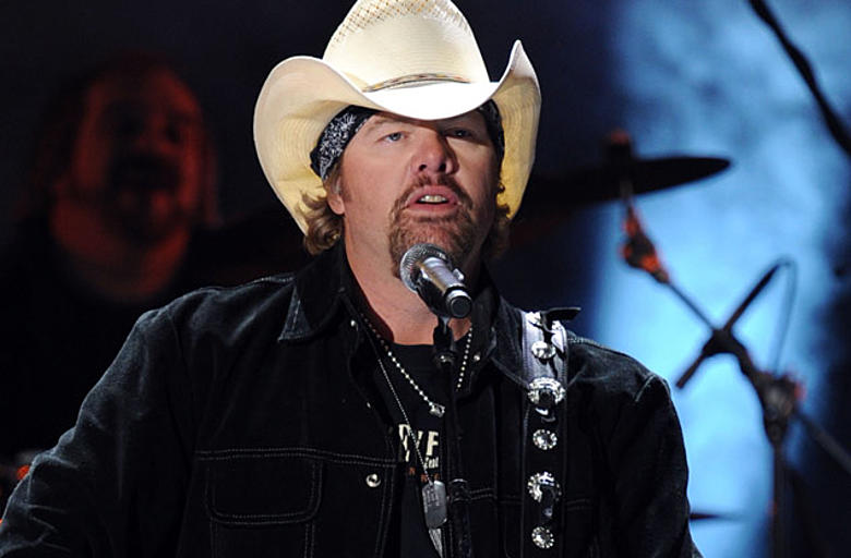 Toby Keith – Somewhere Else – Live at the 46th ACM Awards 2011